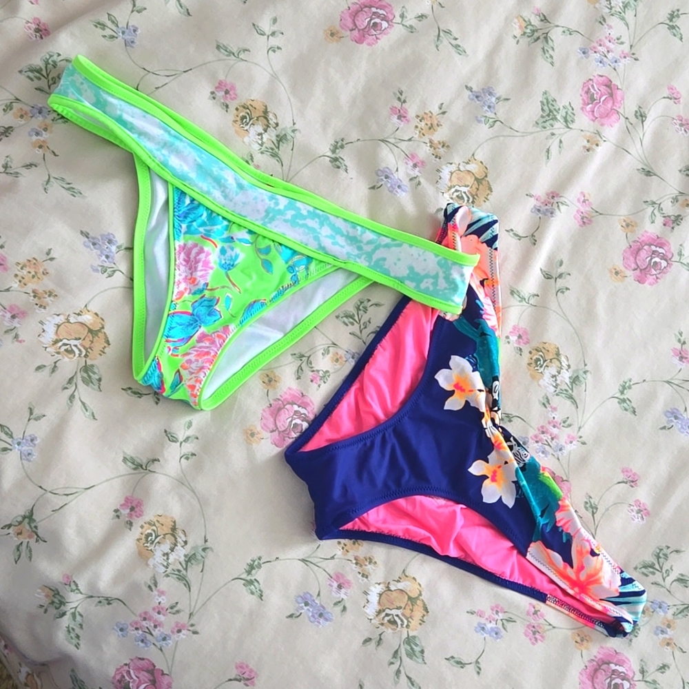 2 pack VS Bikini Bottoms